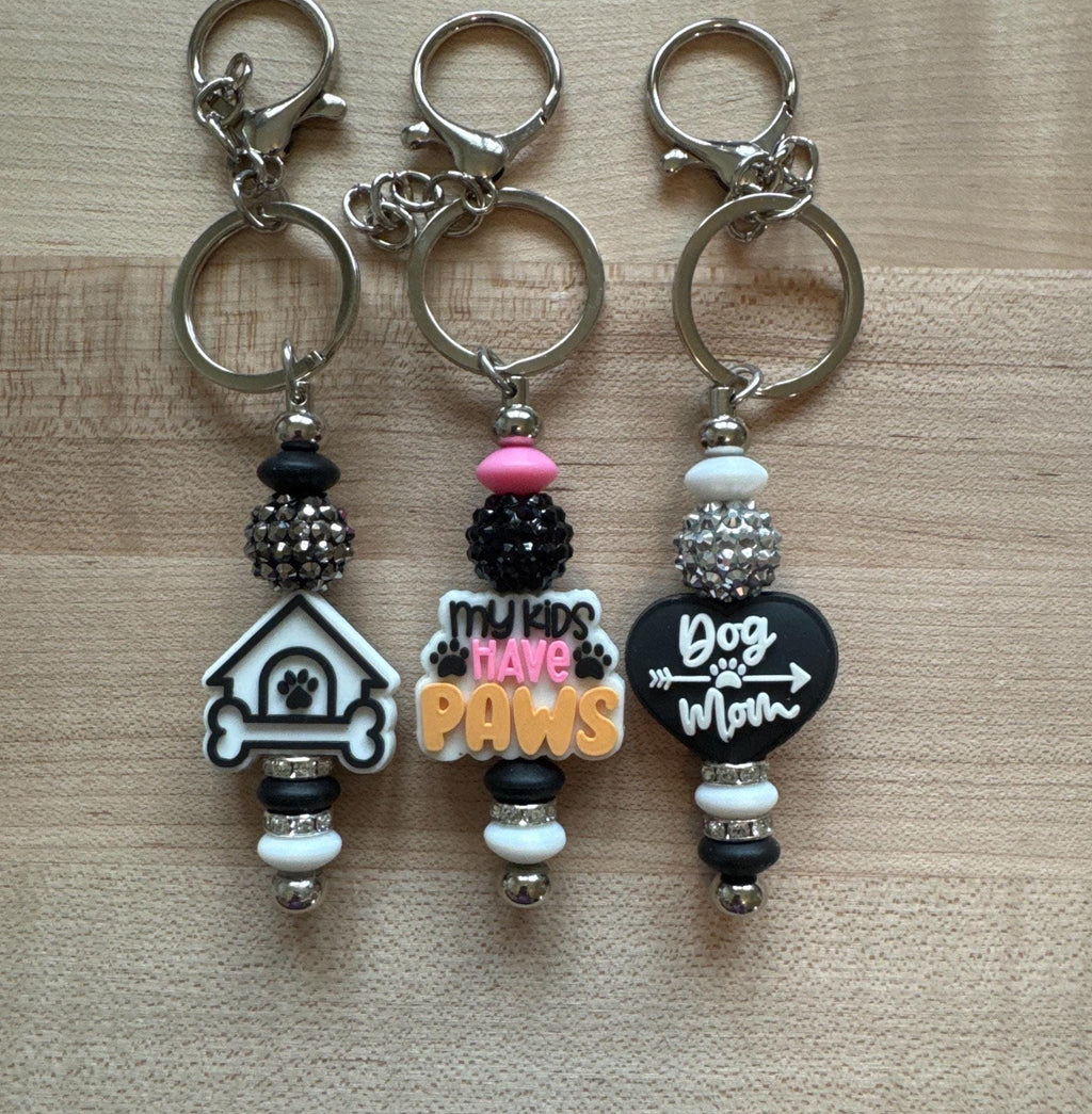 Dog Mom Keychain Bag Charm, Paw Print Key Fob Attachment, Pet Lover Accessory, Beaded Canine Enthusiast Gift